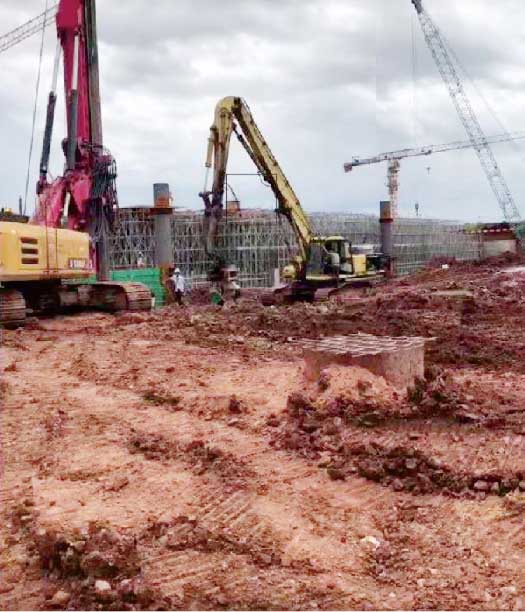 國家重點(diǎn)工程贛州高鐵西站施工現(xiàn)場