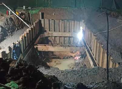 中鐵二十四局承臺支護(hù)作業(yè)中