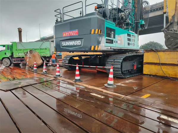 山河SWDM550H2 超大型多功能旋挖鉆機(jī)